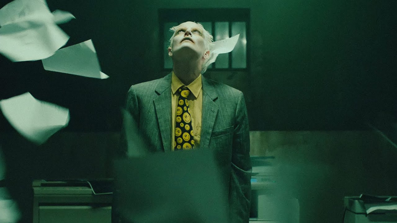 113180