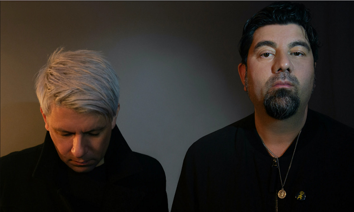 ††† Crosses Chino Moreno